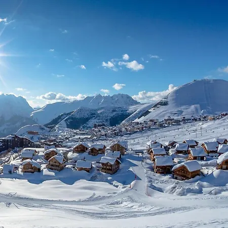 Spacious With Fireplace * 维松纳